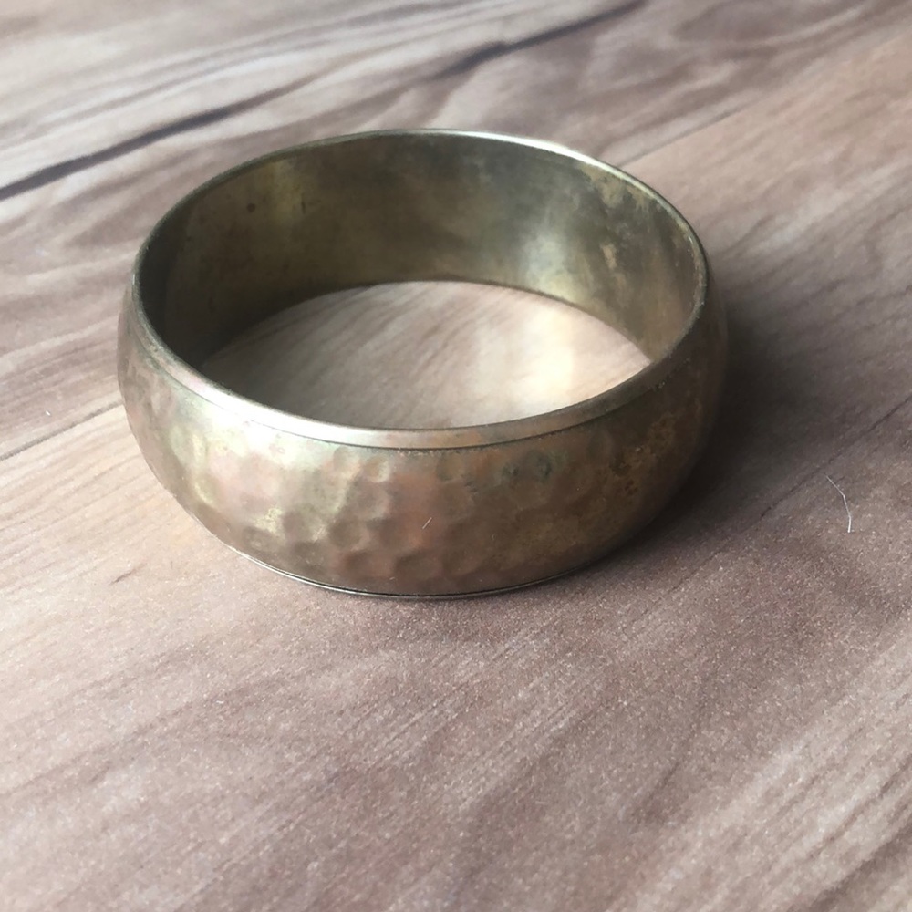 Hammered woman’s bangle
